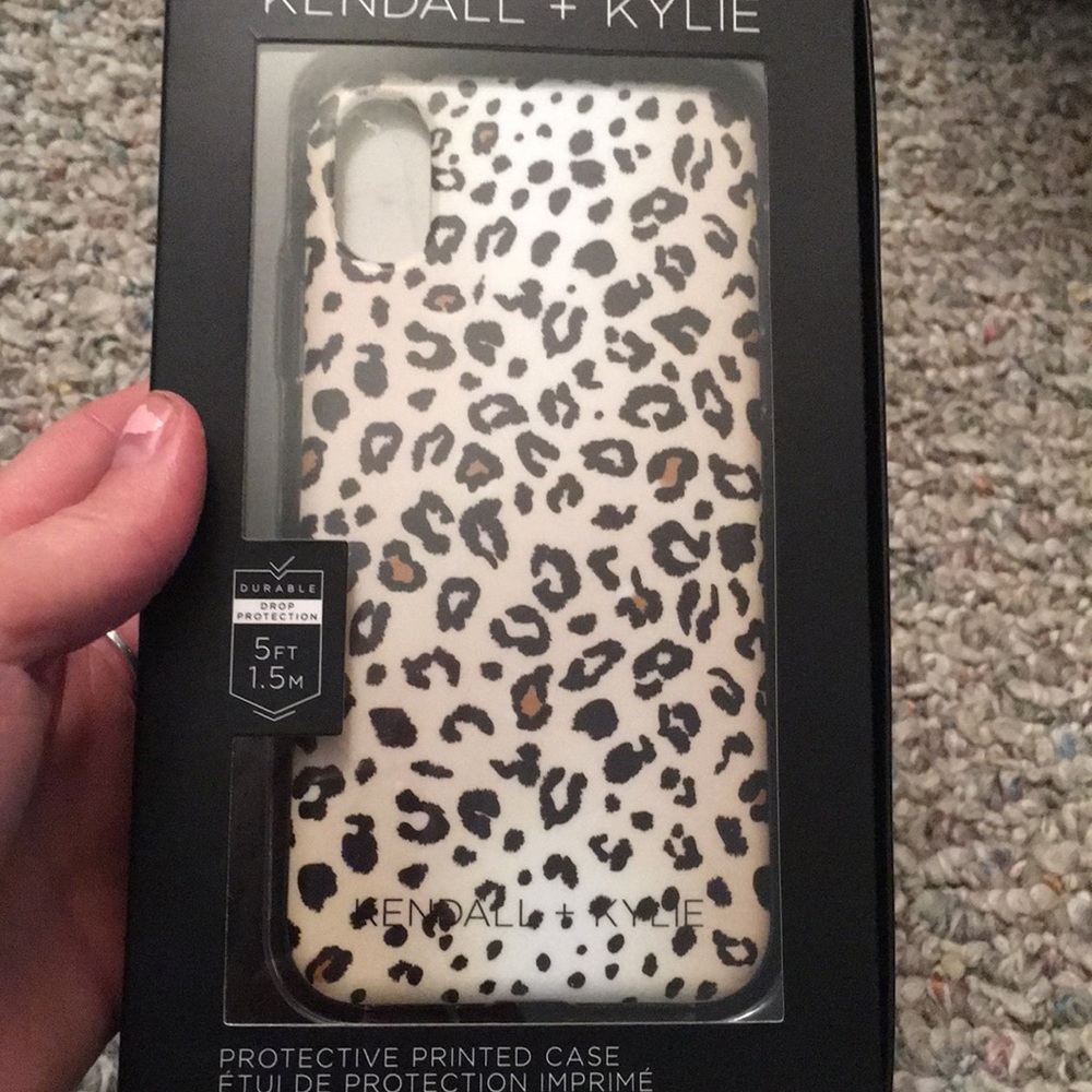 Kendall and Kylie phone case for iPhoneX